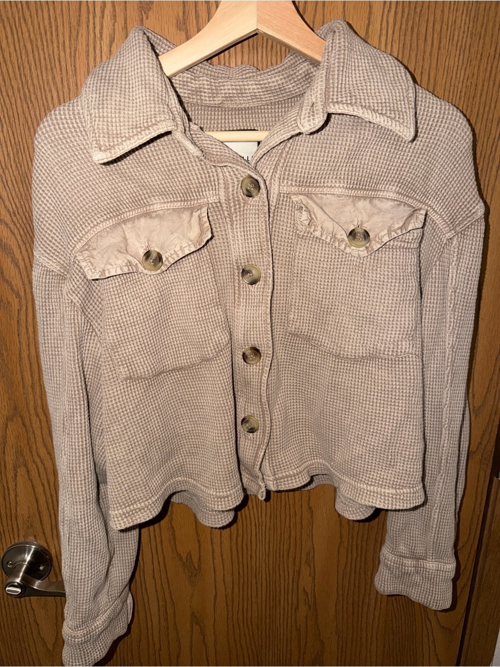 Size Large Women's Lightweight Waffle Knit Button-Up Jacket - Beige